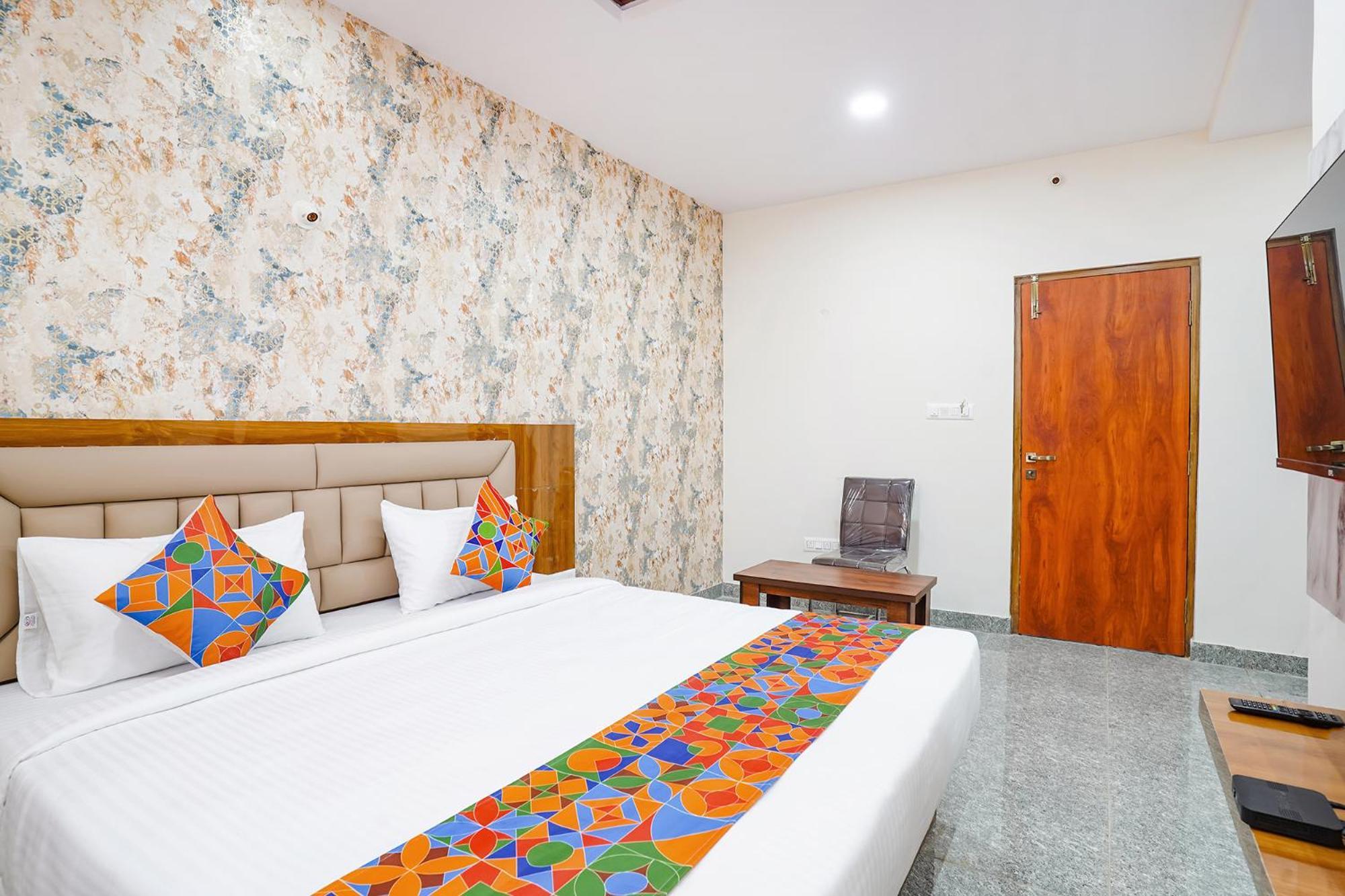 Fabhotel Platinum Palace - Nr Magadi Main Road Bangalore Exterior foto